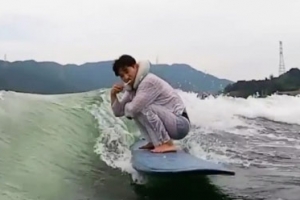 내 집처럼 편안…유세윤, 예능감+서핑보드 실력 ‘깜짝’