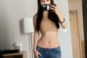 [포토] ‘우월한 몸매’ 웹툰작가, 골반수술 루머에 엑스레이 해명