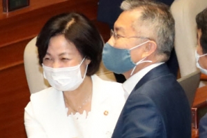 윤석열, 檢 보호·외풍 차단 위해 ‘결단’… 갈등 불씨는 남았다