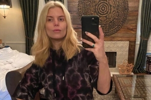 “안녕 40대!” 제시카 심슨, 20대 때 입은 청바지 입고 40살 생일 축하