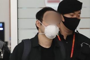 [속보] 고 박원순 시장 아들 주신씨 영국서 8년만 귀국