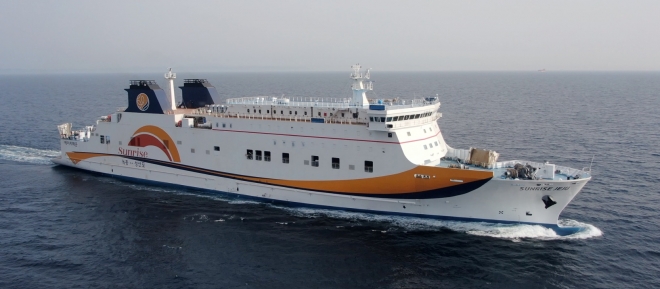 오는 16일부터 고흥 녹동항과 제주 서귀포시 성산포항을 운항하는 ‘선라이즈 제주(Sunrise Jeju)’ 호