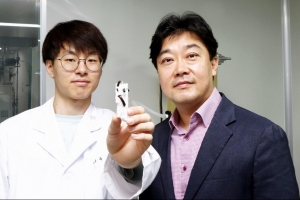포스텍 차형준 교수팀, “플라스틱 먹어치우는 거저리과 유충 국내 첫 발견”
