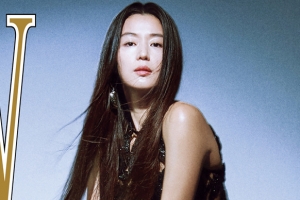 [서울포토] ‘여신’ 전지현, 독보적 우아美