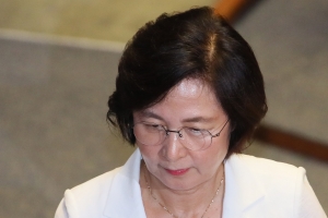 ‘부동산 투전판’ 두고 볼 수 없다는 秋, 검찰에 투기세력 소탕 지시