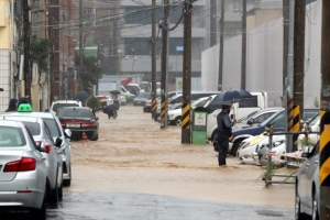 광주·전남에 폭우… 장마 끝나면 역대급 무더위