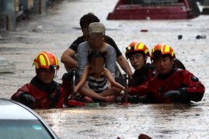 시간당 103㎜ 하늘 뚫린 대전·세종·충남…물폭탄에 1명 사망·주택 침수(종합)