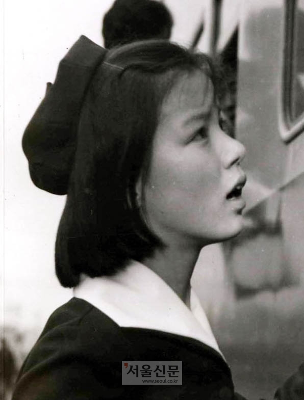 1976년 영화 <진짜 진짜 잊지마>의 주연을 맡은 임예진