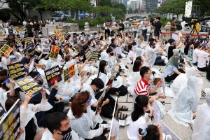 인천공항 노조 “졸속 추진 정규직화 즉각 멈추라”