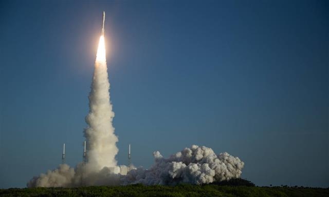 미국 항공우주국(NASA)의 다섯 번째 화성탐사 로버 ‘퍼서비어런스’가 지난달 30일 오전 우주발사체 ‘아틀라스Ⅴ’에 실려 발사됐다.  NASA 제공
