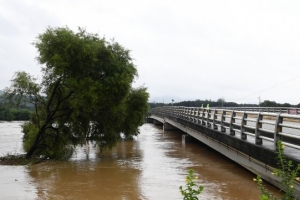 수도권 전철 경강선 선로 유실... 신둔도예촌∼여주역 운행 중단
