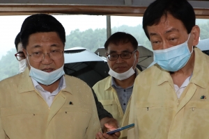 진영 행자부장관 이천 산양저수지 제방 붕괴 현장 방문