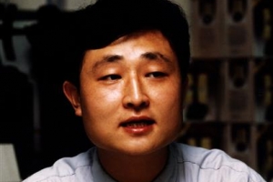 허인회 구속영장… 도청방지 납품 청탁 혐의