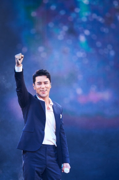 ‘미스터트롯’ 장민호, 주먹 불끈