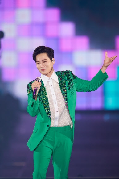 ‘내일은 미스터트롯’ 열창하는 김희재