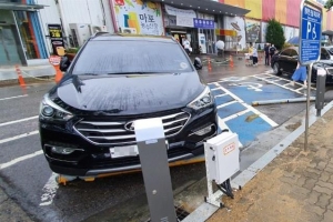 일반車 장애인구역 주차 땐 경고… 마포 ‘스마트 단속시스템’ 운영