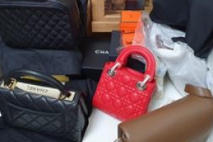 인스타그램 등에서 수백억원 짝퉁 판매 일가족 덜미