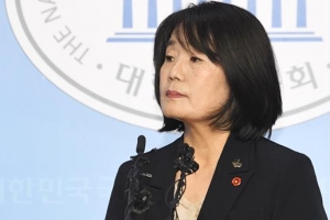 윤미향 남편, 기자·유튜버 25명 명예훼손 혐의로 고소