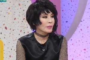 윤시내 “한결같은 외모 비결? 평소 꾸준히 관리”