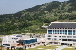 상주 시험문제 유출 사건, 교사가 파일 3개 특정 학생 이메일로 보내