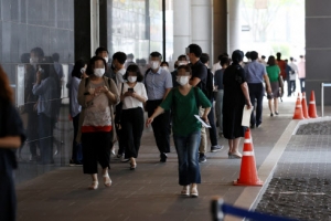 광화문집회발 감염 확산 현실화…서울시, 유흥주점의 꼼수 영업에 철퇴