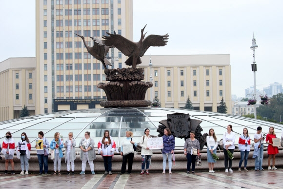 주말 벨라루스 시위 모습-타스 연합뉴스