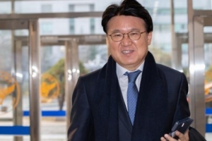 황운하 “학대아동 분리하면 경찰서에서 키울수 있나”