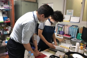 “코로나 블루 상담받으세요” 아파트 돌며 홍보하는 강북