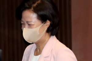 ‘추미애 아들 의혹’ 수사 딜레마 빠진 검찰