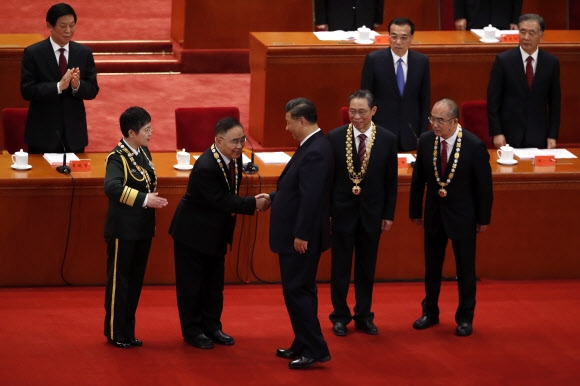 시진핑 “코로나 전쟁서 성과” 사실상 종식 선언 