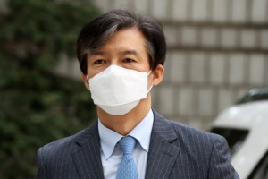 “유재수 靑 감찰 결과 통보 못받아” vs “금융위 자체 감사 왜 안 했나”