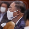 회의 주재하는 홍 부총리
