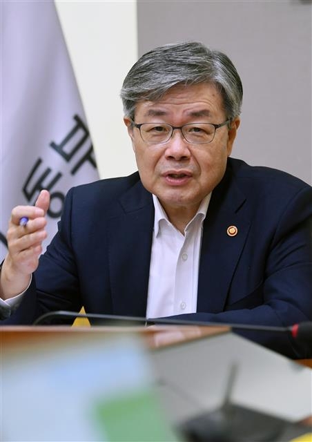 이재갑 고용노동부 장관