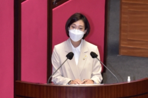 86그룹에 직격 날린 장혜영 “뜨거운 심장 어째서 식어버렸나”
