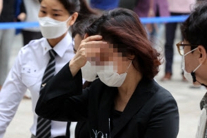 “누가 뭐라 해도 나의 길을…” 조국, 아내 입원에 호소
