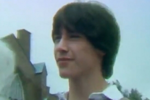 반전 과거…테디베어 끌어안고 귀여움 어필한 20대 시절 ‘키아누 리브스’