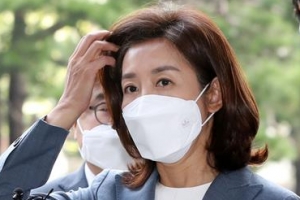 “이 ××야, 죽어볼래” 중학생에 폭언 나경원 前비서 벌금 100만원