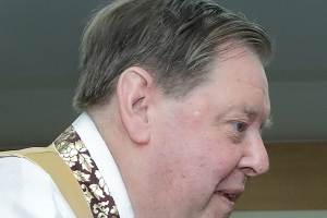 “나는 한국인 안광훈입니다”…50년 빈민운동가 ‘푸른 눈 신부’ 특별귀화