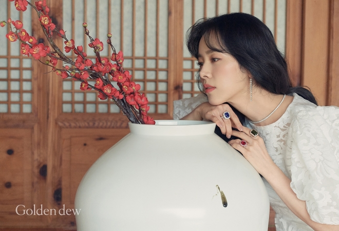 골든듀 뮤즈 한지민의 ‘2020 헤리티지 컬렉션’ 화보