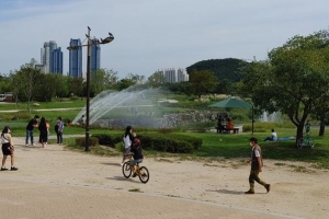 전통놀이에 꽃구경까지… 거리두기 하면 명절이 맛집이다