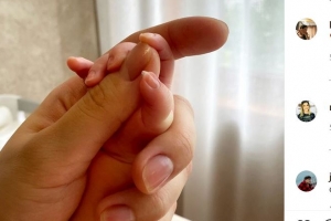 ‘어벤져스’에 출연한 한국 여배우 수현 딸 낳아