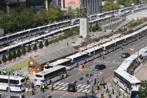 법원, 보수단체 ‘한글날’ 대규모 대면집회 “금지처분 정당”