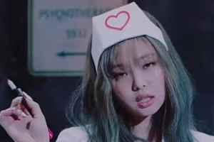 블랙핑크, 간호사 성적대상화 논란에... YG “예술로 봐주셨으면” [전문]