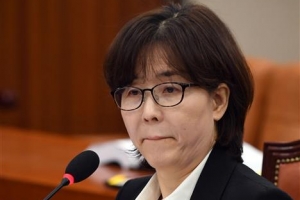 ‘35억 주식 논란’ 이미선 헌법재판관 부부 또 주식거래