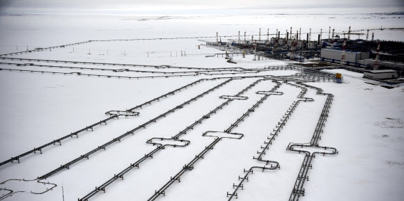 러시아의 야말 반도에서 보바넨코보 가스전으로 이어지는 러시아 가즈프롬사의 송유관. AFP 연합뉴스