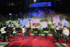 코로나 시대 공연 감상법… 중구 ‘발코니 음악회’