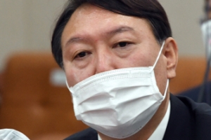 [속보] 윤석열 총장 “위법·부당한 처분에 끝까지 법적 대응”