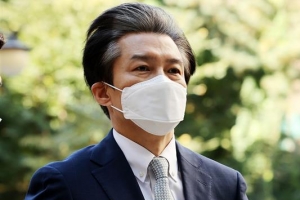 조국, 검찰은 진보 정부 법무부장관에만 ‘선택적 반발’