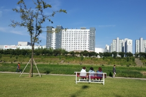 산책로·초화원 조성… 안양천·목감천 시민공원으로 새단장