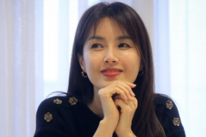 입양 실천 신애라 “또 다른 정인이 만들어질 수 있다”